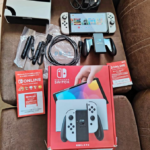 Usado- como nuevo Platform Nintendo Switch Nintendo switch oled con magia nítida al 100 con todos sus accesorios no negociable